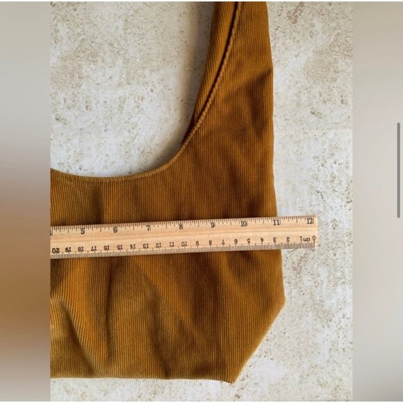 Merit Beauty Corduroy makeup bag - Picture 6 of 14